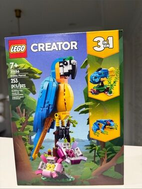 LEGO Creator Blue, Yellow & Green Exotic Parrot Building Set